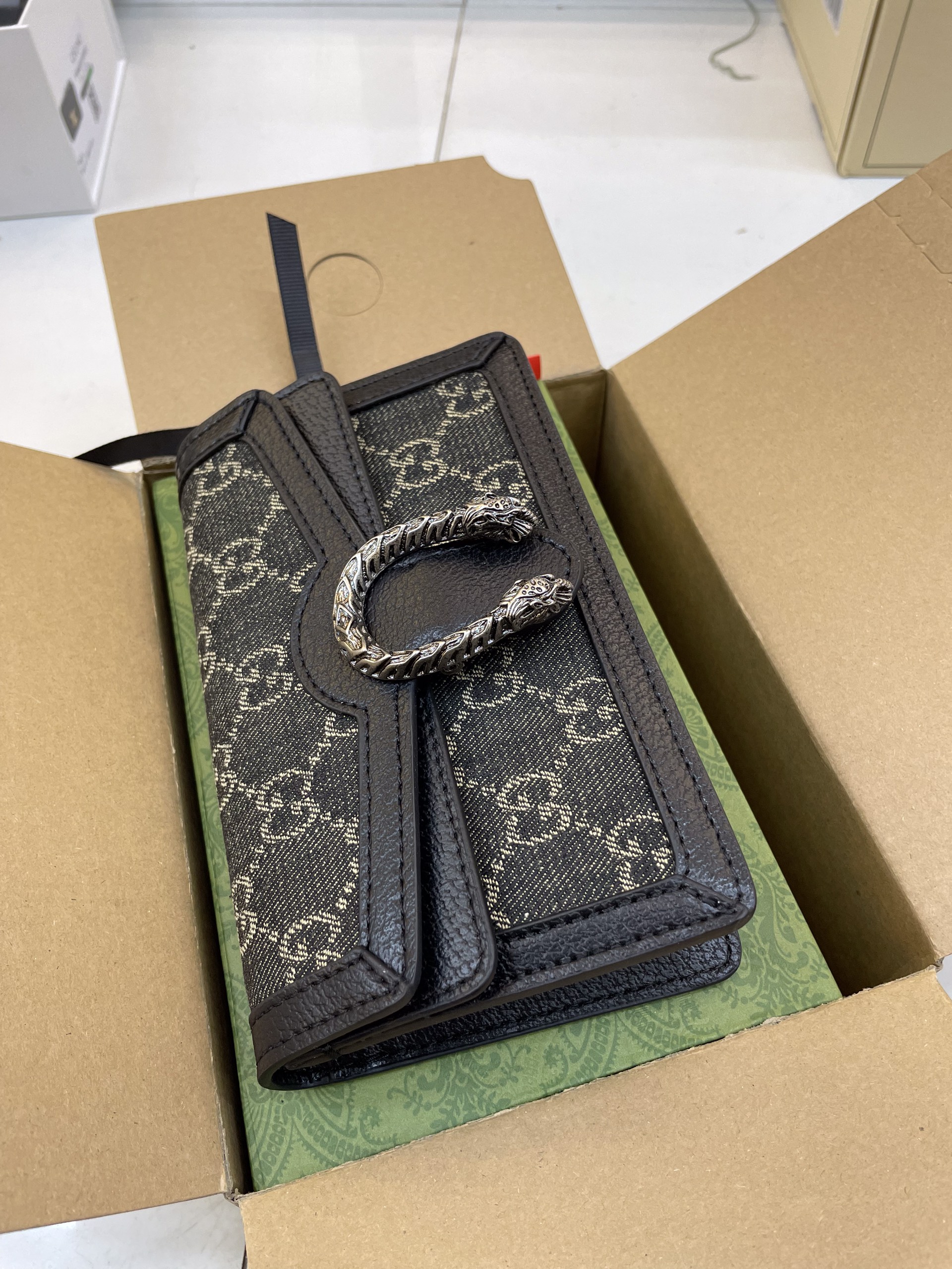 Túi Xách Gucci Dionysus Super Màu Đen Khóa Bạc Size 18cm